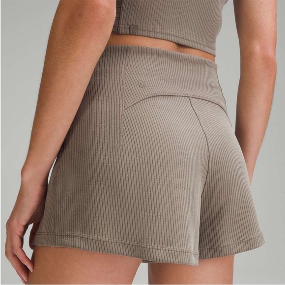 Lululemon Ribbed Softstream High Rise Short (6) - Picture 1 of 8